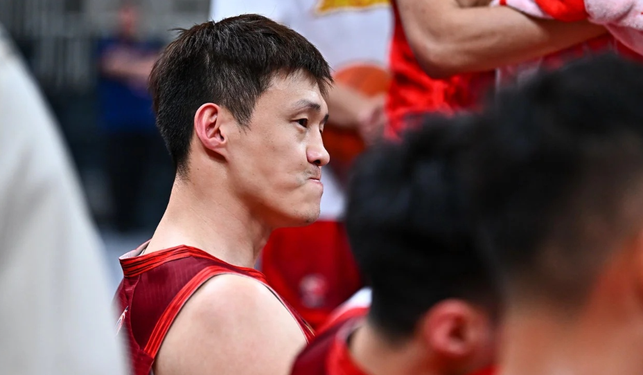 今夜深圳男篮调整名单以备CBA常规赛；造点机会环节打磨；管理层满意；训练强度明显提升的简单介绍