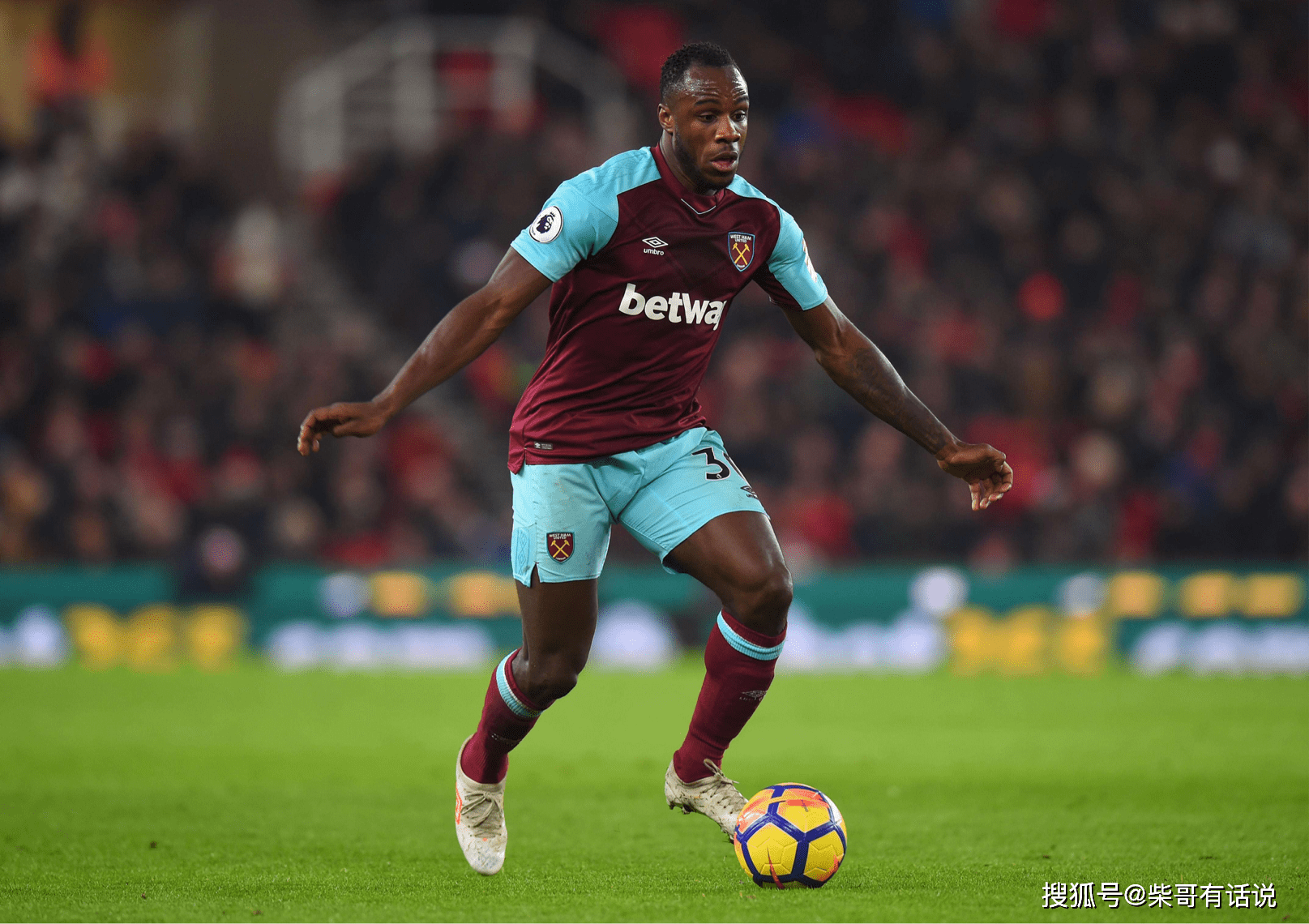 包含尼斯单刀错失备战英超冲刺阶段犹他爵士止住颓势，媒体一致点评：塔图姆连续十场比赛得分超过险胜的词条