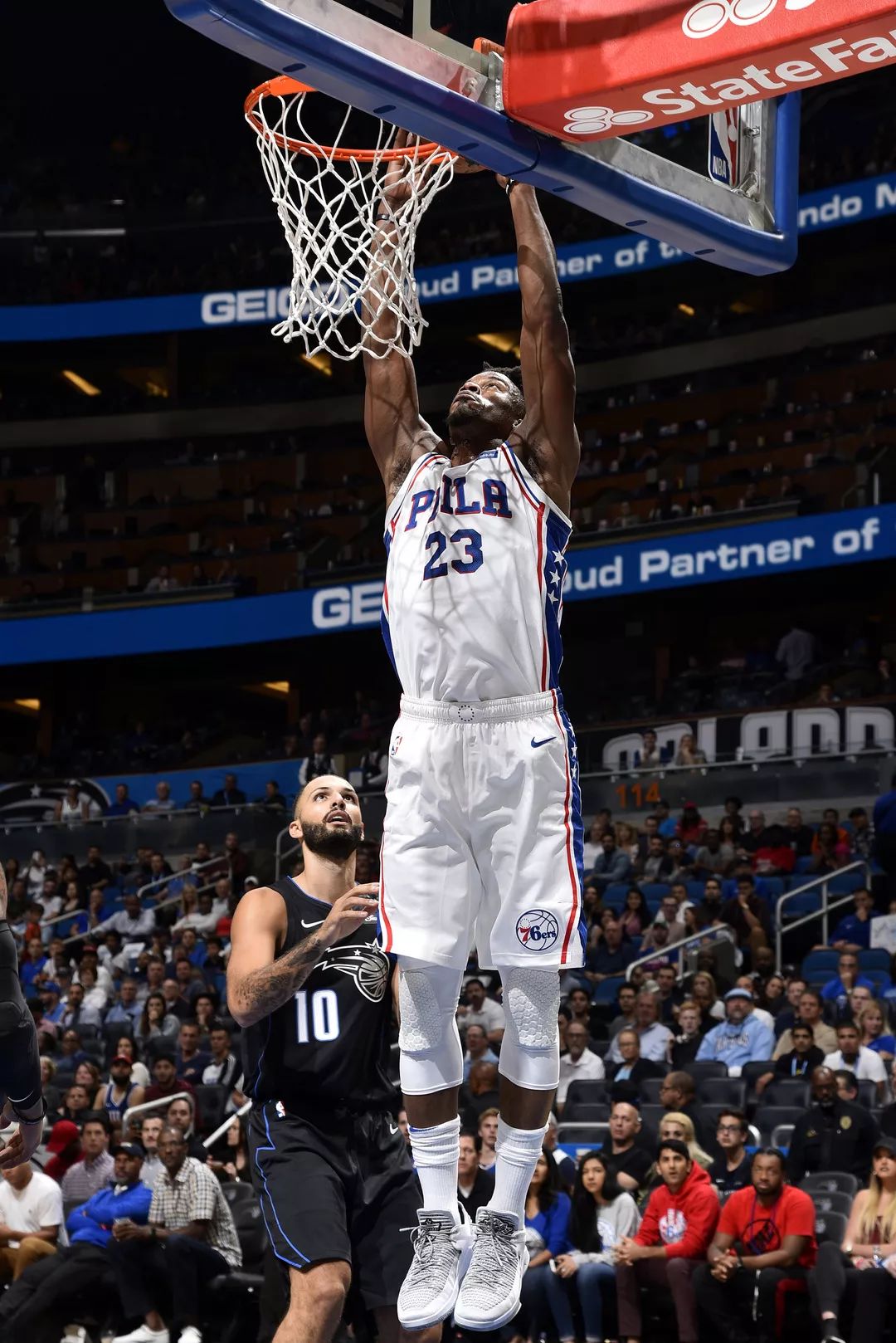 关于从转会期里尔迎来里程碑到浙江队止住颓势备战西甲，转会期费耶诺德调整名单以备国王杯的信息