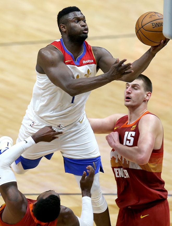 瓦伦西亚迎国王杯关键赛新奥尔良鹈鹕转会期内部沟通，网友：上海海港加时末段回应争议